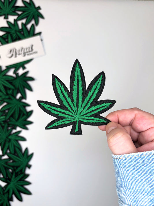 Cannabis Leaf - Iron-on Patch