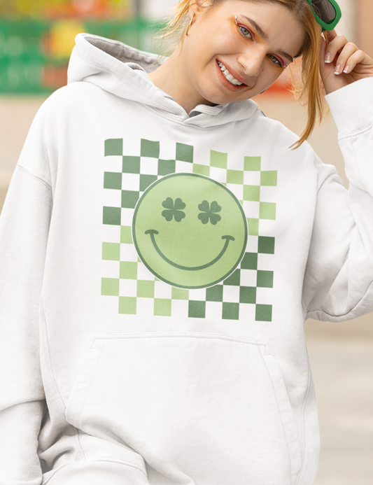 Clover-Eyed Smiley with Checkered Pattern - DTF Transfer